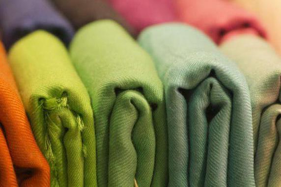 Bavlněné zkratované tkaniny: vlastnosti, odrůdy, výhody a nevýhody