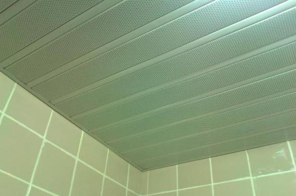 Jak nainstalovat stropní laťku v koupelně?