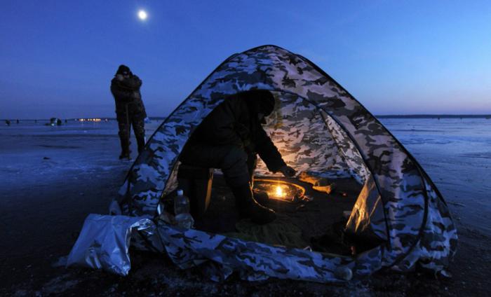 Zimní stan pro rybolov s vlastními rukama. Jak udělat stanu s vlastními rukama