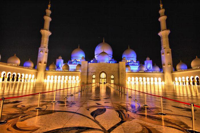 Velká mešita Sheikh Zayed v Abú Dhabi: popis a historie