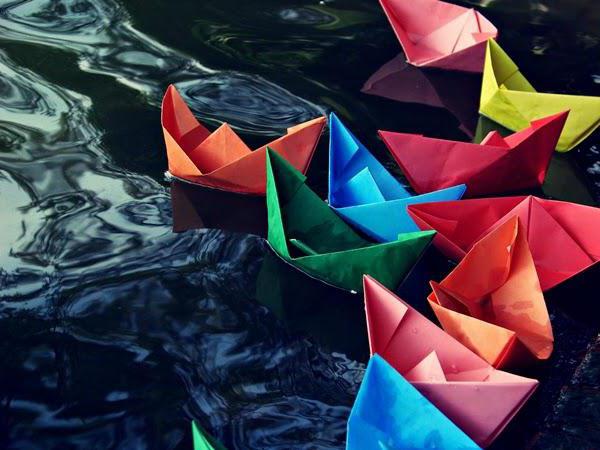 Origami papírová loď pro děti