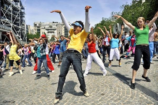 Flash mob, jaký je efekt "okamžitého davu"?