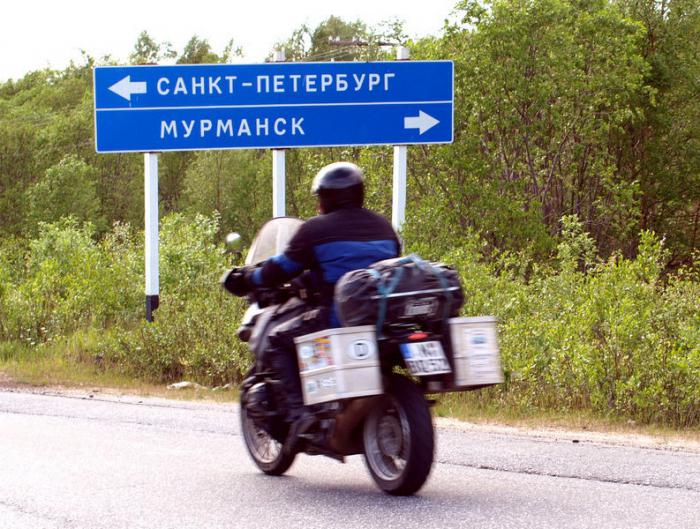 Cestujte vlakem a autobusem Petrozavodsk-Saint-Petersburg a zpět