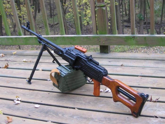 Kalashnikovův kulomet - jeden pro ozbrojené síly