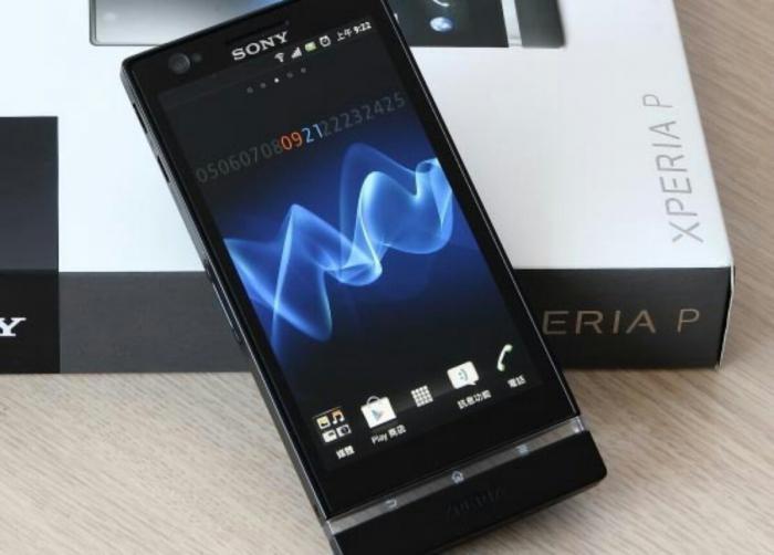 Sony Xperia P smartphone: stručný přehled modelu